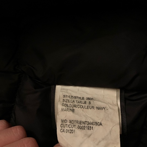 Canada Goose Kensington Parka - Picture 7 of 11